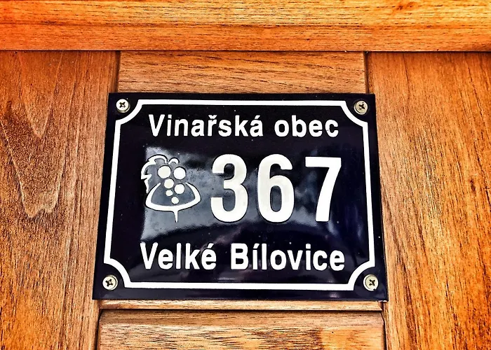 Na Vinarske Stezce Velké Bílovice